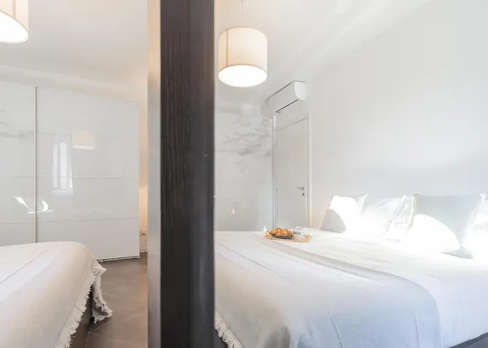Chiara's By Rent *