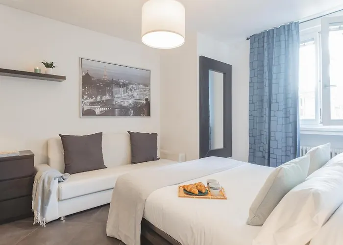 Chiara's By Rent