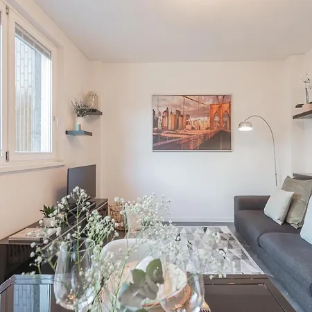 Chiara's By Rent Appartement